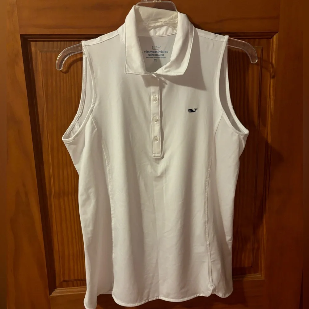 Vineyard vines golf top - Picture 1 of 2